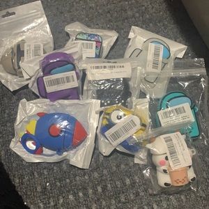 Lot of 9earbud cases